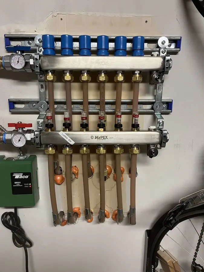 Plumber performing Gas Leak Detection at a residential property in Manhattan